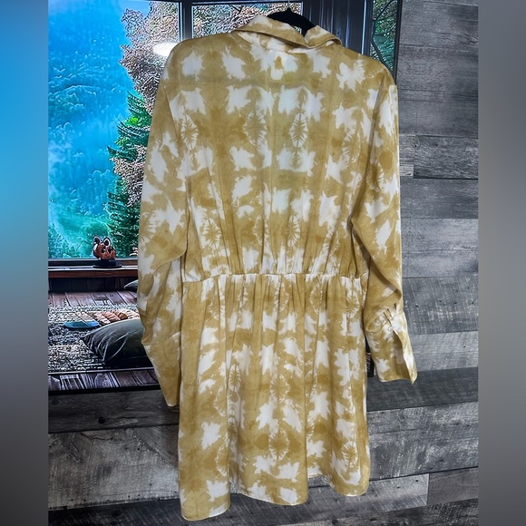 Long Sleeve Printed dress - Picture 2 of 2